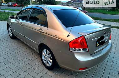 Седан Kia Cerato 2008 в Маріуполі