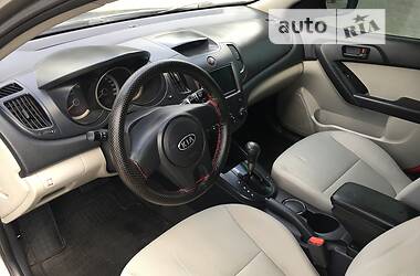 Седан Kia Cerato 2009 в Києві