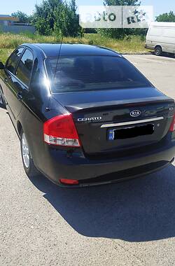 Седан Kia Cerato 2007 в Кременчуге