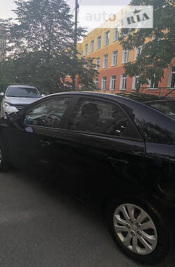 Седан Kia Cerato 2009 в 