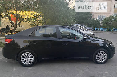 Седан Kia Cerato 2009 в 