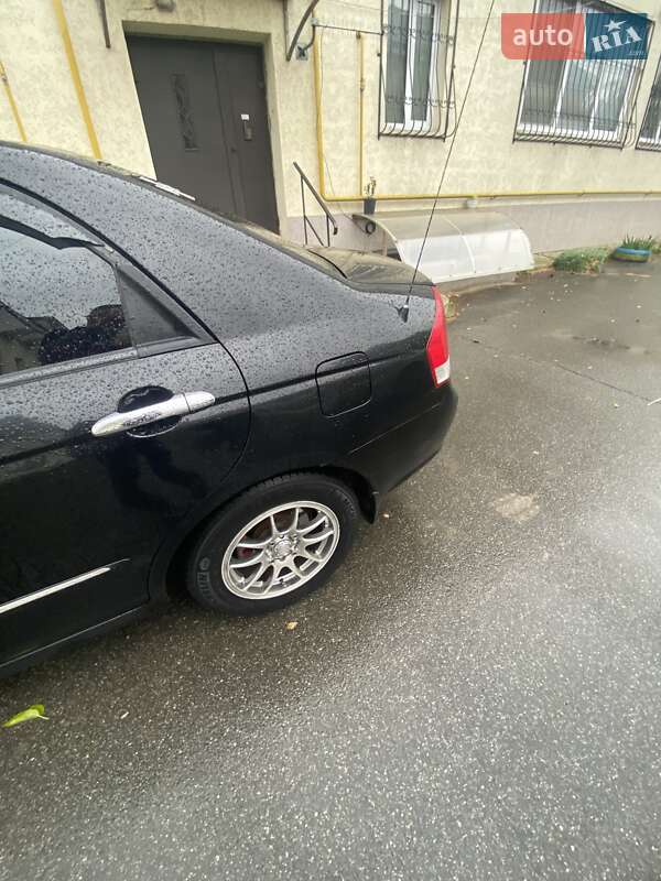 Седан Kia Cerato 2006 в Ірпені