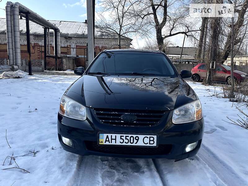 Седан Kia Cerato 2007 в Покровске