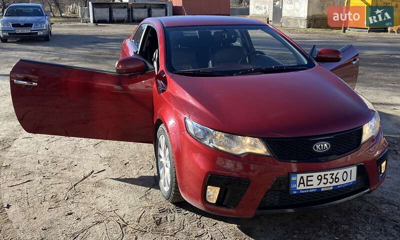 Купе Kia Cerato 2012 в Павлограде