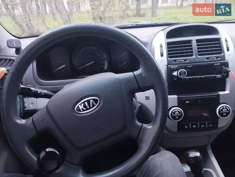 Седан Kia Cerato 2007 в Остер