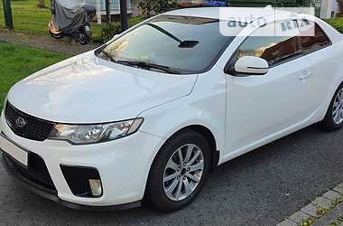 Купе Kia Cerato 2011 в Львове