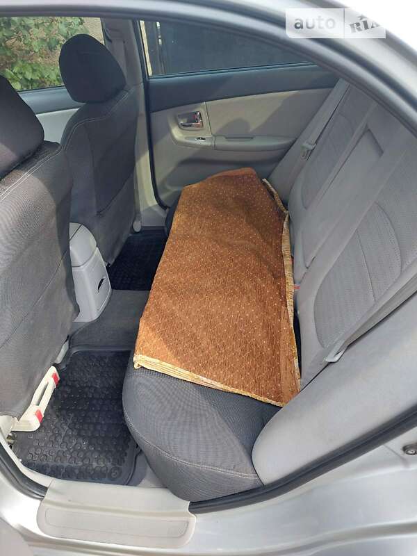 Седан Kia Cerato 2007 в Кривом Роге