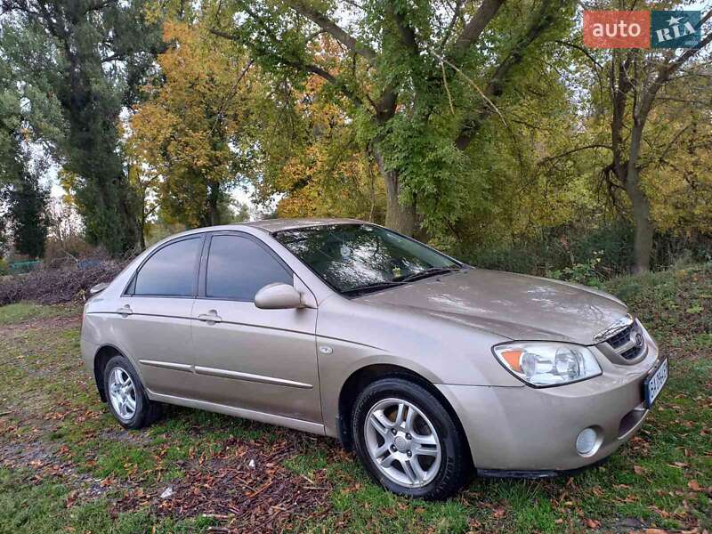Седан Kia Cerato 2006 в Харькове