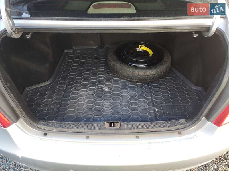 Седан Kia Cerato 2007 в Киеве