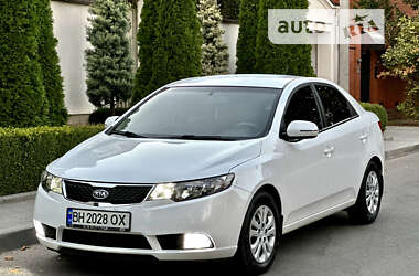 Седан Kia Cerato 2011 в 
