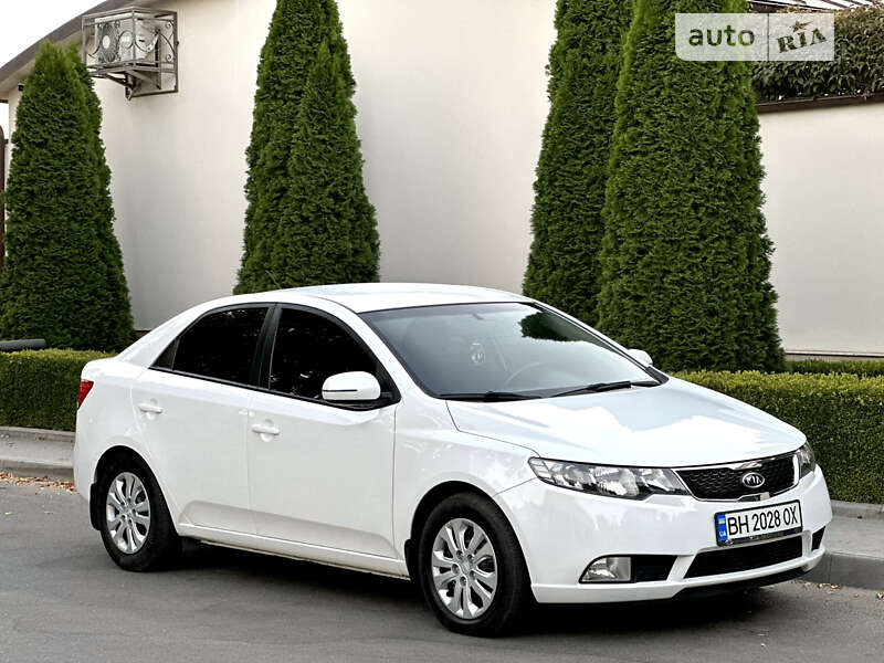 Седан Kia Cerato 2011 в Одессе