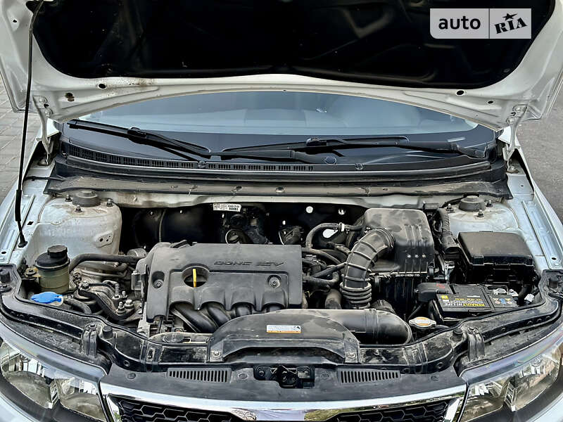 Седан Kia Cerato 2011 в Одессе