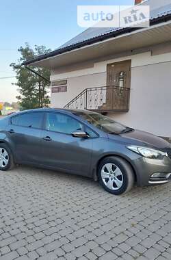 Седан Kia Cerato 2013 в 