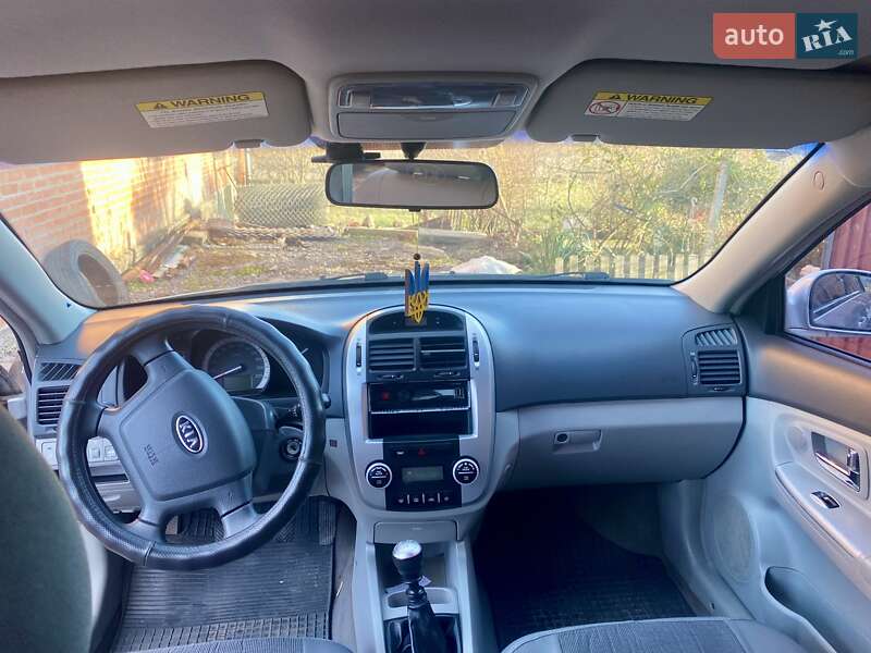 Седан Kia Cerato 2006 в Хмельнике