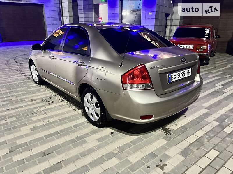 Седан Kia Cerato 2008 в Хмельницком