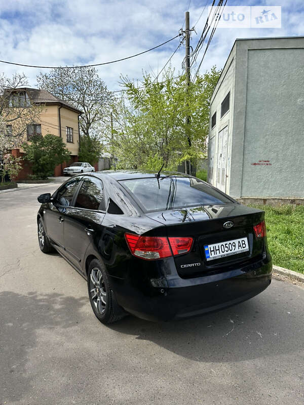 Седан Kia Cerato 2009 в Одесі