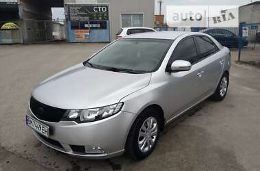 Седан Kia Cerato 2012 в Сумах