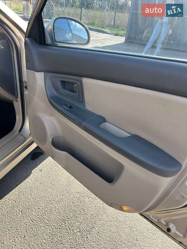 Седан Kia Cerato 2006 в Дніпрі