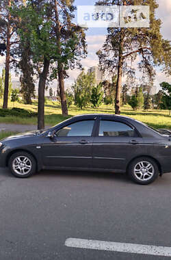 Седан Kia Cerato 2006 в Киеве