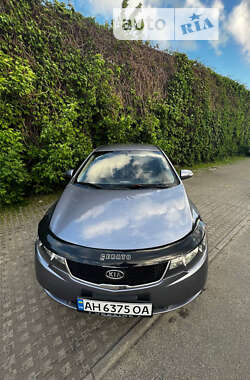 Седан Kia Cerato 2009 в Бахмуте