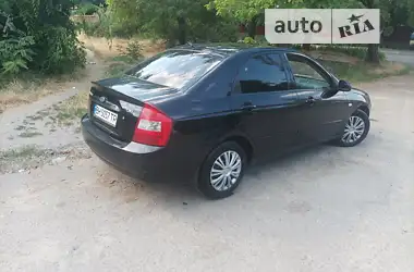 Kia Cerato 2005