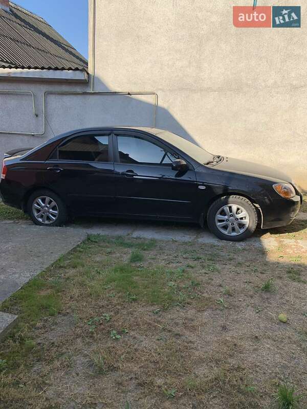 Седан Kia Cerato 2008 в Перечині
