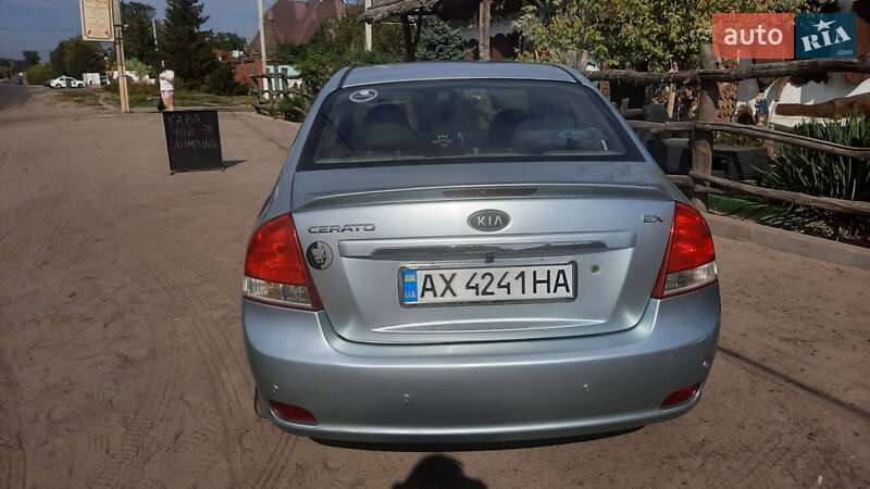 Седан Kia Cerato 2007 в Змиеве фото 3 Седан Kia Cerato 2007 в Змиеве