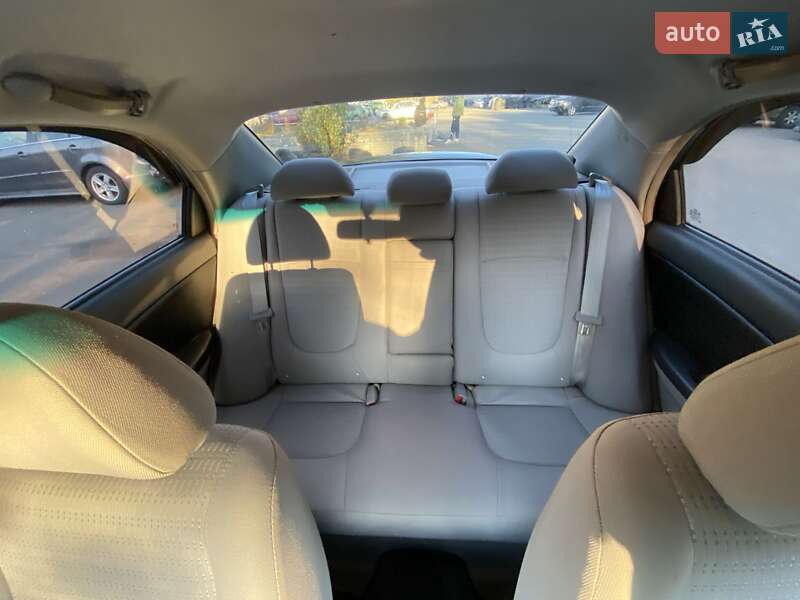 Седан Kia Cerato 2007 в Киеве