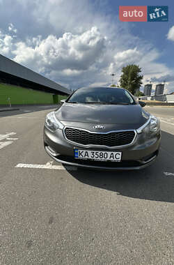 Седан Kia Cerato 2013 в Киеве