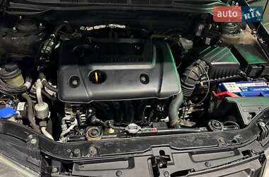 Седан Kia Cerato 2008 в 