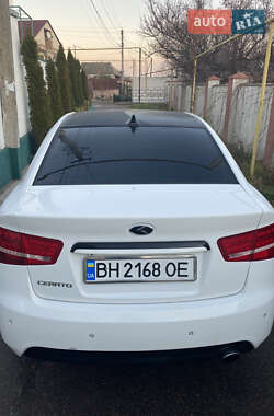 Седан Kia Cerato 2011 в Одесі