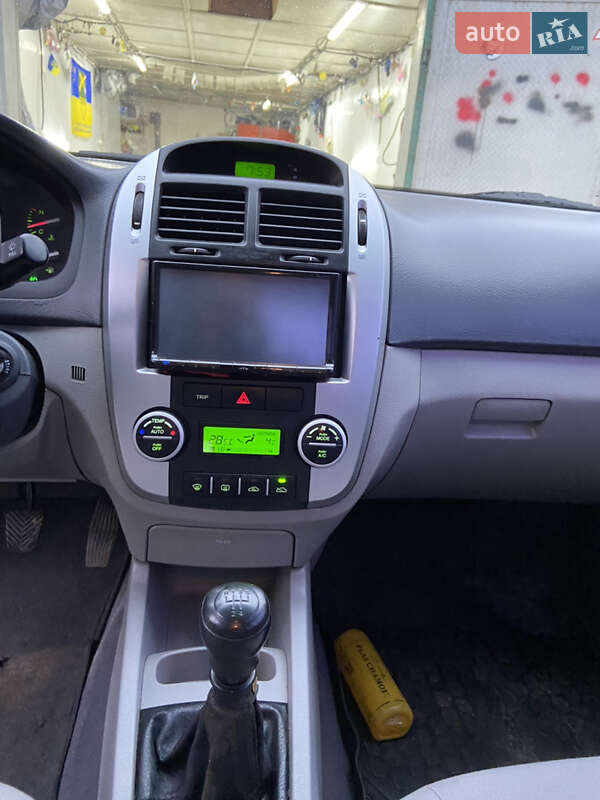 Седан Kia Cerato 2009 в Краснограде