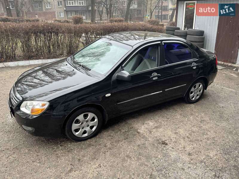 Седан Kia Cerato 2008 в Каменском