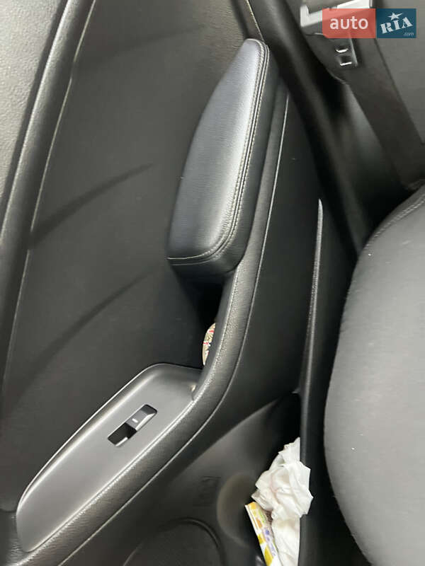 Седан Kia Cerato 2013 в Кам'янці-Бузькій