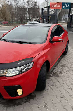 Купе Kia Cerato 2010 в 