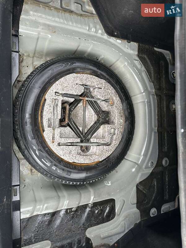 Седан Kia Cerato 2006 в Чернівцях