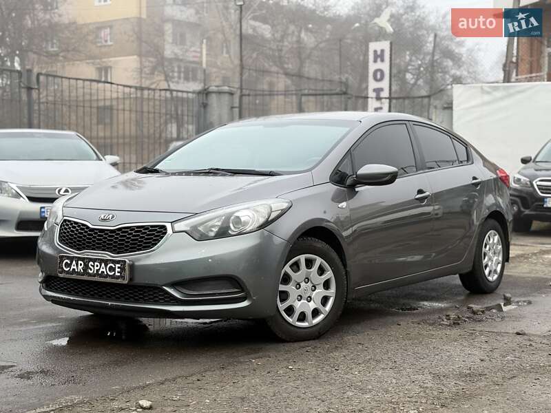 Седан Kia Cerato 2014 в 