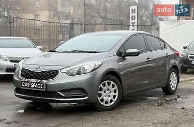 Седан Kia Cerato 2014 в 
