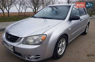 Хэтчбек Kia Cerato 2004 в Николаеве