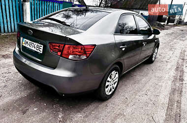 Седан Kia Cerato 2012 в Кам'янці