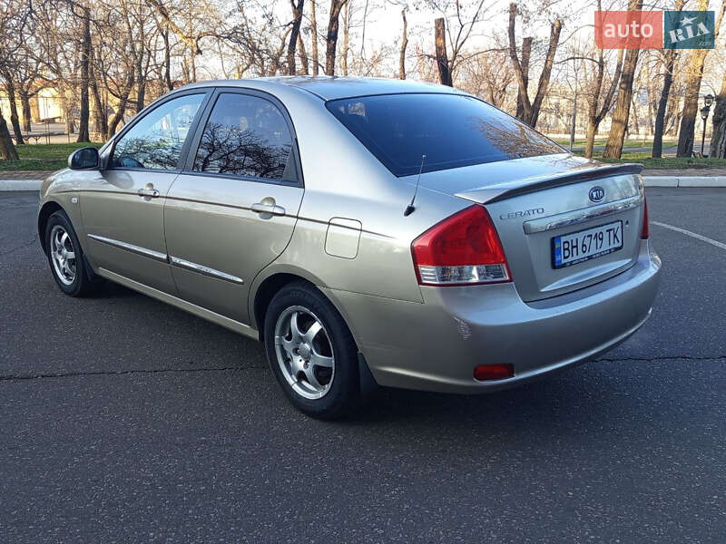Седан Kia Cerato 2007 в Одессе