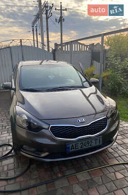 Седан Kia Cerato 2013 в Запоріжжі