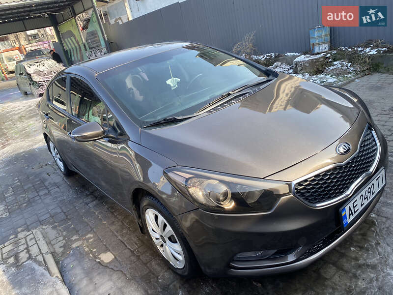 Седан Kia Cerato 2013 в Запорожье