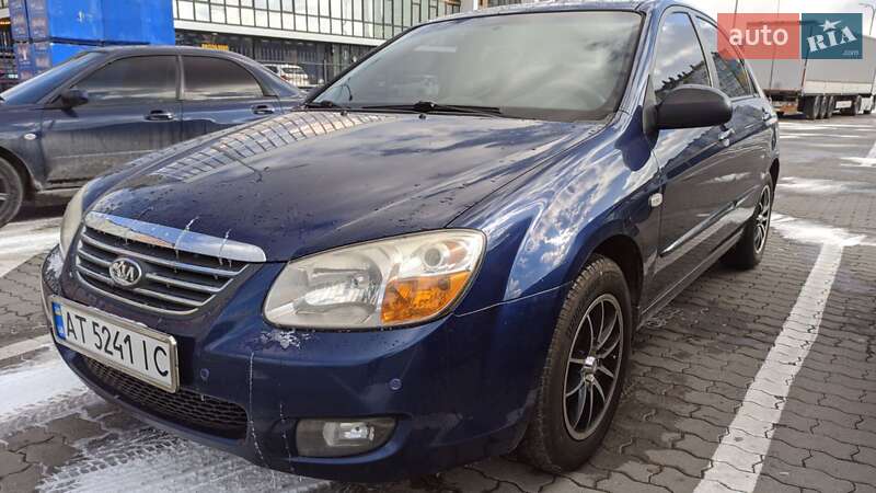 Седан Kia Cerato 2007 в Ивано-Франковске