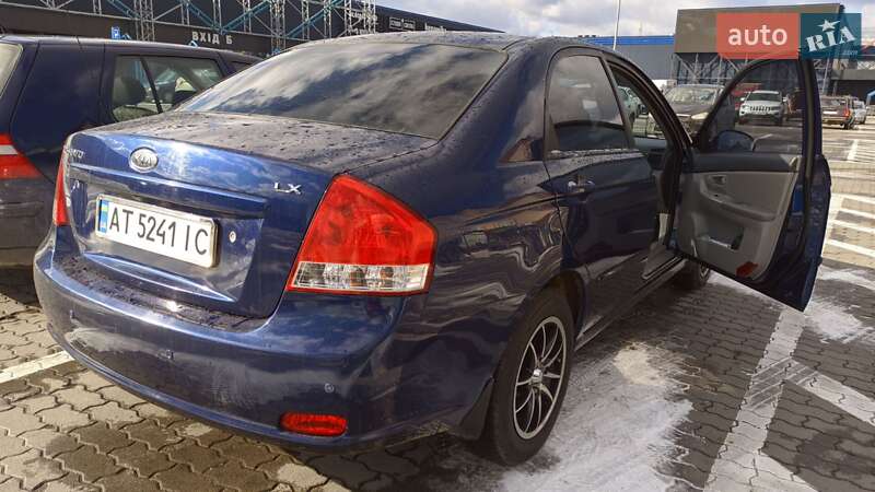 Седан Kia Cerato 2007 в Ивано-Франковске