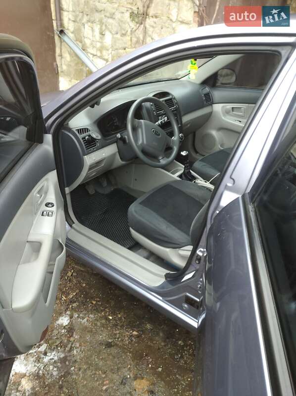 Седан Kia Cerato 2009 в Львові