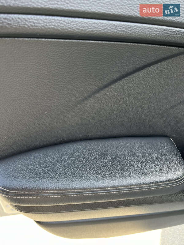 Седан Kia Cerato 2013 в Дніпрі