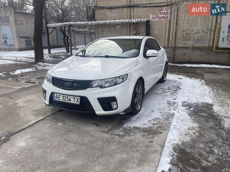 Купе Kia Cerato 2012 в Новомосковську