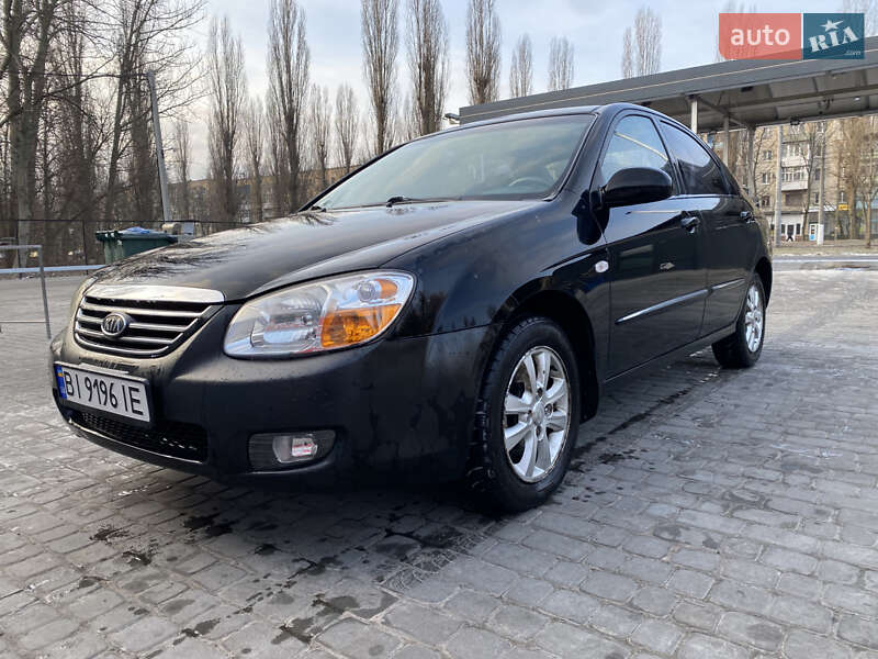 Седан Kia Cerato 2006 в Кременчуці