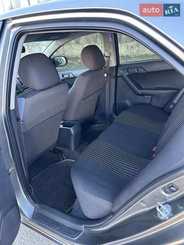 Седан Kia Cerato 2012 в Киеве